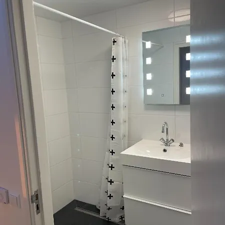 Apartment Zelfstandig 10 Minuten Tot Amsterdam Free Parking Ilpendam
